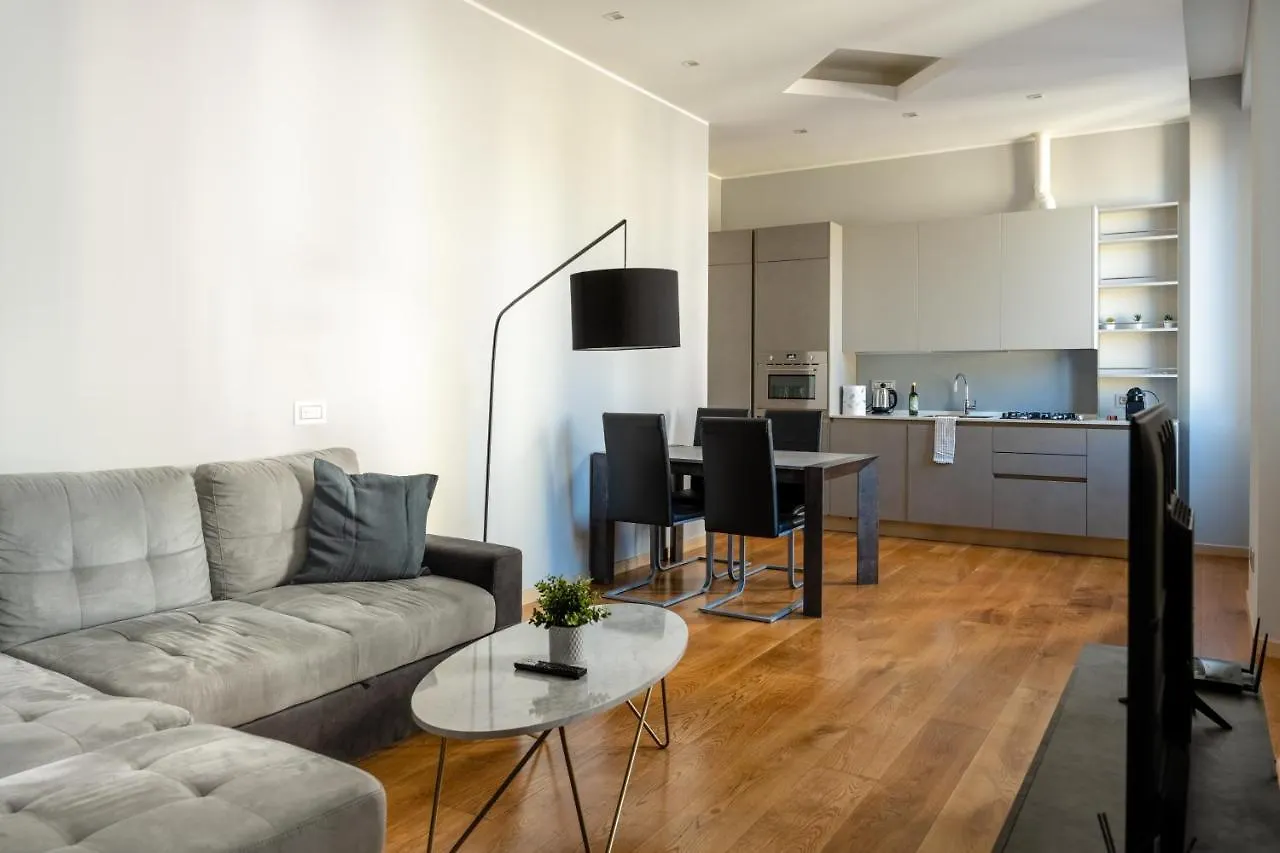 5 Min Duomo Luxury Home In Brera Design District contacts