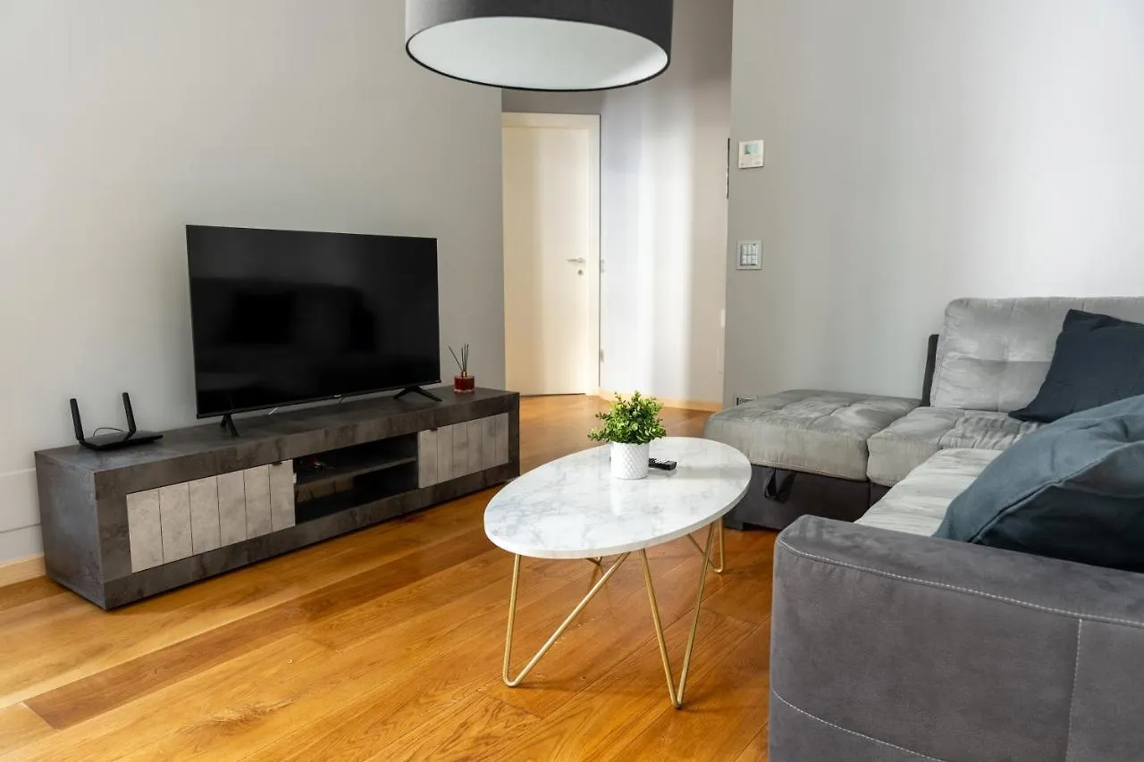 Apartment 5 Min Duomo Luxury Home In Brera Design District Milan Italy